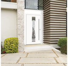Porte d''entrée moderne avec insert en verre et poignée en acier inoxydable dans une entrée de maison