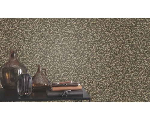 Tapete mit Blattmuster im Innenraum