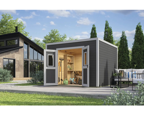 Abri de jardin avec portes doubles ouvertes, contenant des étagères et des outils de jardinage