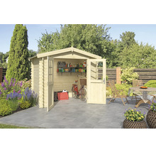 Abri de jardin ouvert en bois avec étagères, vélo et outils de jardin dans un jardin