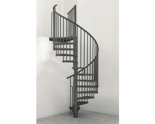 Metallwendeltreppe im Innenraum