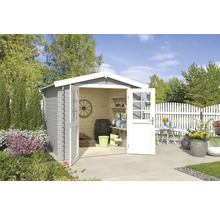 Abri de jardin avec portes doubles ouvertes, décoration de jardin et plantes à l''extérieur.