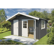 Cabane de jardin grise avec toit, porte et fenêtre blanches dans un jardin verdoyant