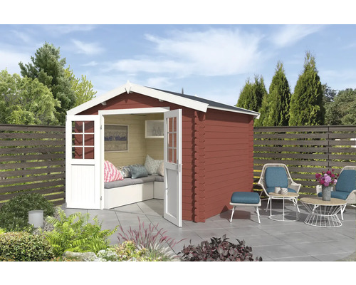 Abri de jardin Outdoor Life Norah 307,2 x 250 cm rouge de falun Abri de jardin avec portes doubles ouvertes, coin salon et mobilier de jardin sur une terrasse
