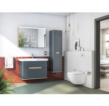 Modernes Badezimmer mit Waschbeckenunterschrank, Spiegelschrank, Hochschrank und Wand-WC
