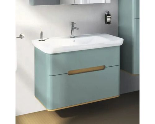 Badezimmer mit Waschtischunterschrank, Waschbecken, Armatur und Handtuchhalter