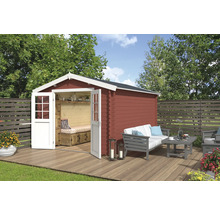 Abri de jardin en bois avec portes doubles ouvertes, terrasse en bois et salon de jardin