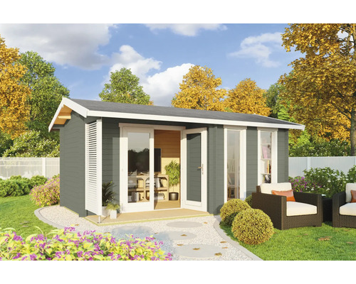 Abri de jardin avec portes doubles ouvertes, fenêtres et mobilier de jardin à l''extérieur.
