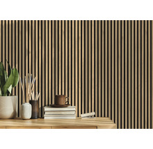 Scène avec panneaux en bois, table, plante, stylos, tasse et livres