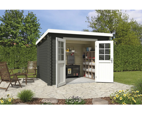 Abri de jardin Outdoor Life San Jose 295 x 268,7 cm gris vert Scène de jardin avec abri de jardin en bois, établi et étagères de rangement