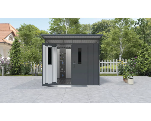 Metall Gerätehaus mit teilweise geöffneten Türen im Aussenbereich.