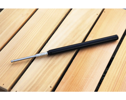 Anreissnadel mit Metallspitze und Griff