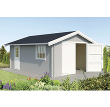 Garage en bois avec double porte, porte latérale et fenêtre dans le jardin