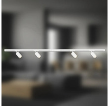 Deckenleuchte mit vier Strahlern auf einer Schiene