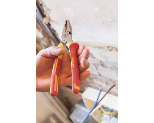 Stanley Fatmax Kombizange im Einsatz.