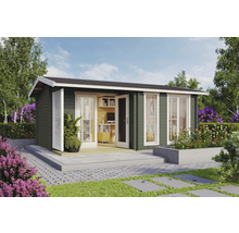 Abri de jardin avec porte double ouverte et fenêtres