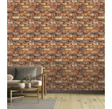 Aménagement d''un salon avec papier peint en briques, canapé, table et plancher en bois