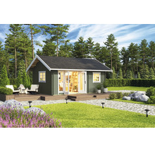 Jardin avec abri de jardin en bois, terrasse et mobilier de jardin