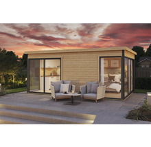 Maison de jardin moderne avec cuisine et chambre, équipée de sièges sur la terrasse