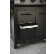 Enders Mülleimer an einem Gasgrill befestigt