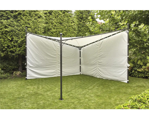 Tente de jardin avec murs en tissu sur pelouse