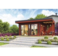 Maison de jardin moderne avec terrasse, portes vitrées et aménagement paysager décoratif