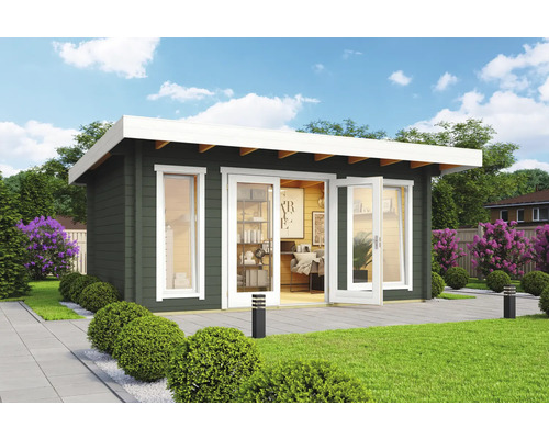 Abri de jardin Outdoor Life Dorset 72 avec plancher 510 x 360 cm vert gris Maison de jardin en bois avec fenêtres et double porte sur une terrasse dans un jardin.