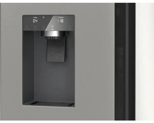 Vue détaillée d''un réfrigérateur avec distributeur d''eau et affichage numérique de la température