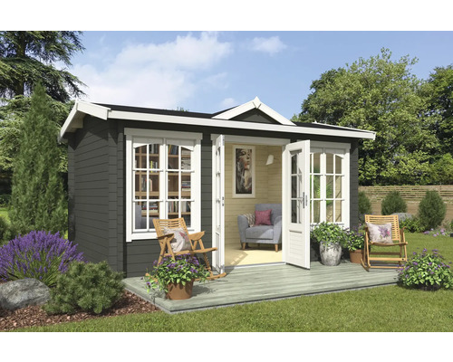 Abri de jardin avec portes doubles ouvertes, fenêtres et terrasse en bois dans le jardin