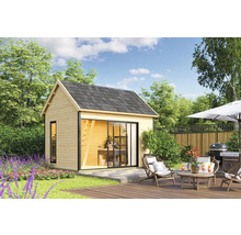 Mise en scène d'une maison de jardin avec terrasse, barbecue et mobilier de jardin
