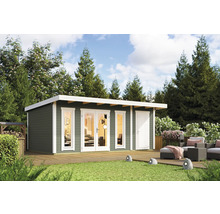 Maison de jardin moderne avec terrasse et mobilier de jardin à l''extérieur.