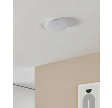 Plafonnier dans la pièce