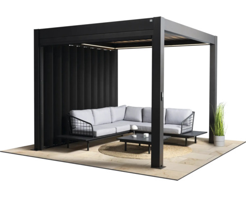 Pergola mit Lamellenwand und Sitzgruppe auf Terrasse