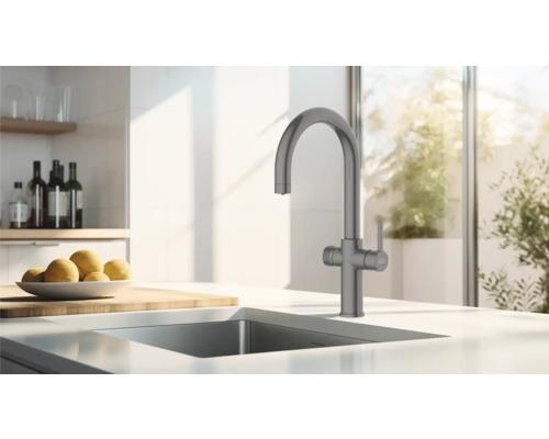 Küchenspüle mit Wasserhahn in modernem Küchendesign