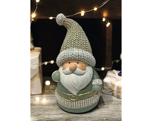 Dekorativer Weihnachtsmann mit Strickmütze als Weihnachtsdekoration