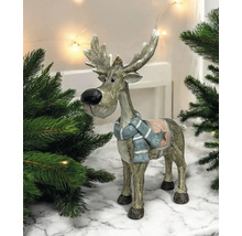 Élan décoratif avec écharpe et sapins pour la période des fêtes