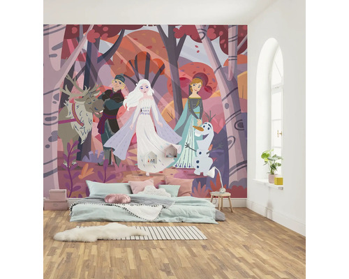 Chambre d''enfant avec papier peint photo sur le thème de La Reine des neiges.