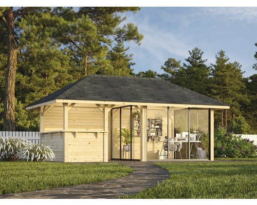 Pavillon de jardin avec revêtement en bois, toit noir et façade en verre dans le jardin