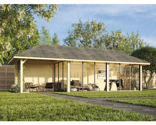Pavillon de jardin en bois avec façade en verre et couverture en bardeaux dans le jardin.