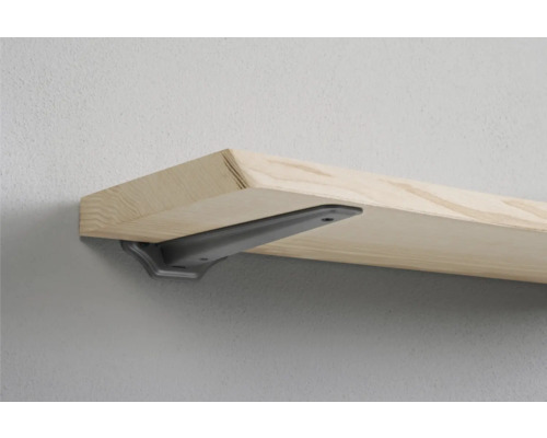 Holzregal mit Metallhalterung an der Wand