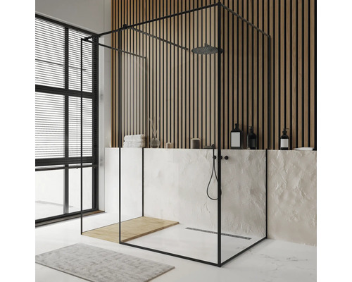 Modernes Badezimmer mit begehbarer Dusche, Holzverkleidung und schwarzem Rahmen