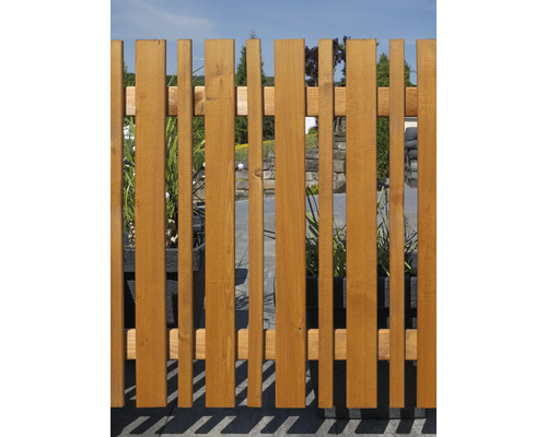 Clôture en bois avec lattes verticales pour le jardin