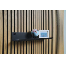 Panneau mural avec étagère, globe et photo