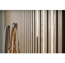 Panneau mural en bois avec éclairage et accessoires