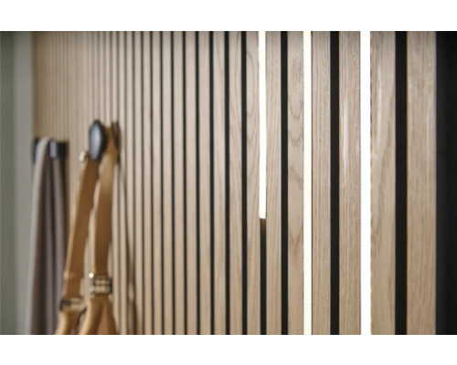 Panneau mural en bois avec éclairage et accessoires