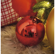 Décorations de Noël décoratives avec boule de Noël sur tapis