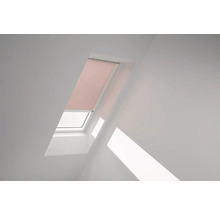 Fenêtre de toit avec store pour protection solaire