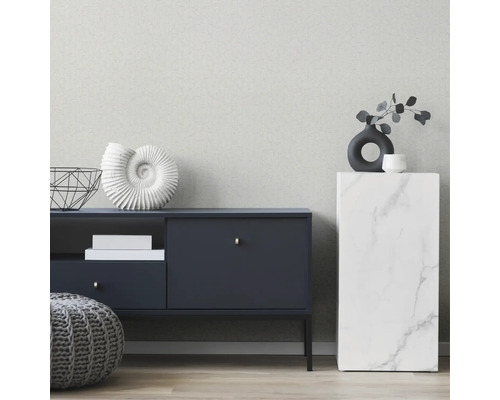 Scène de salon avec buffet, décoration et tabouret