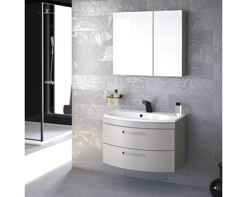 Salle de bains avec meuble sous-lavabo, lavabo, armoire de toilette et douche