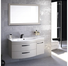 Modernes Badezimmer mit Waschbeckenunterschrank, Spiegel und Armatur